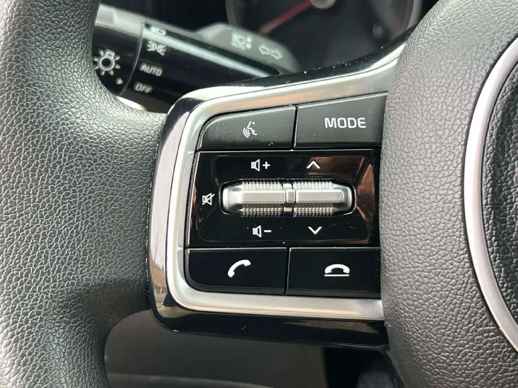 2023 Kia Sorento - $22,799