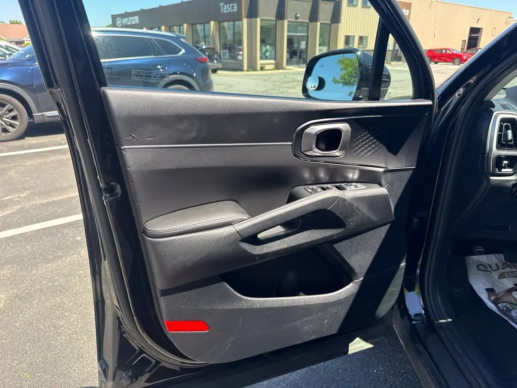 2023 Kia Sorento - $22,799