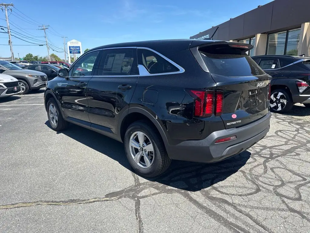 2023 Kia Sorento - $22,799