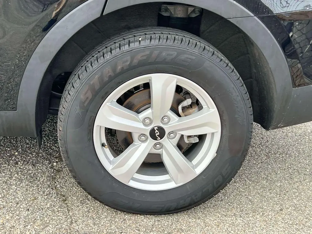 2023 Kia Sorento - $22,799