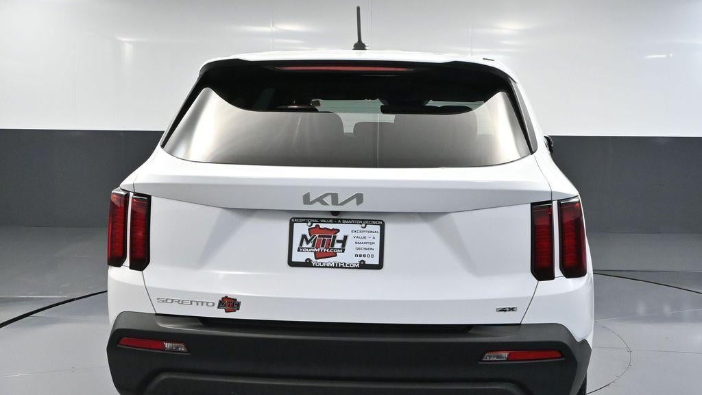 2023 Kia Sorento LX