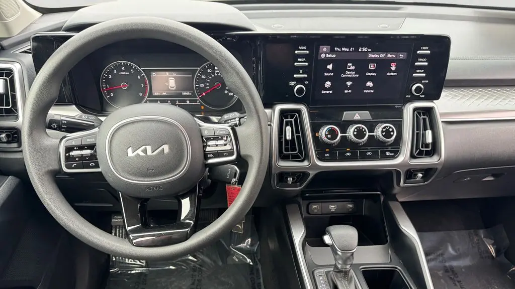 2023 Kia Sorento LX