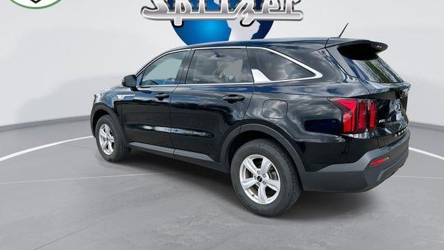 2022 Kia Sorento LX