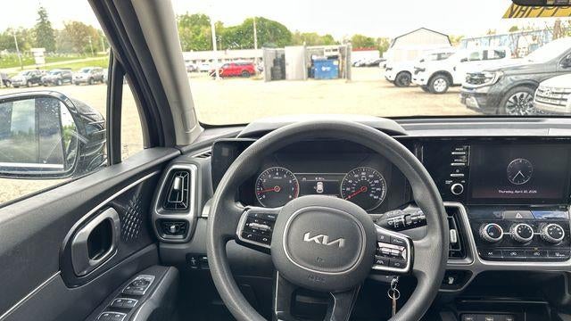 2022 Kia Sorento LX