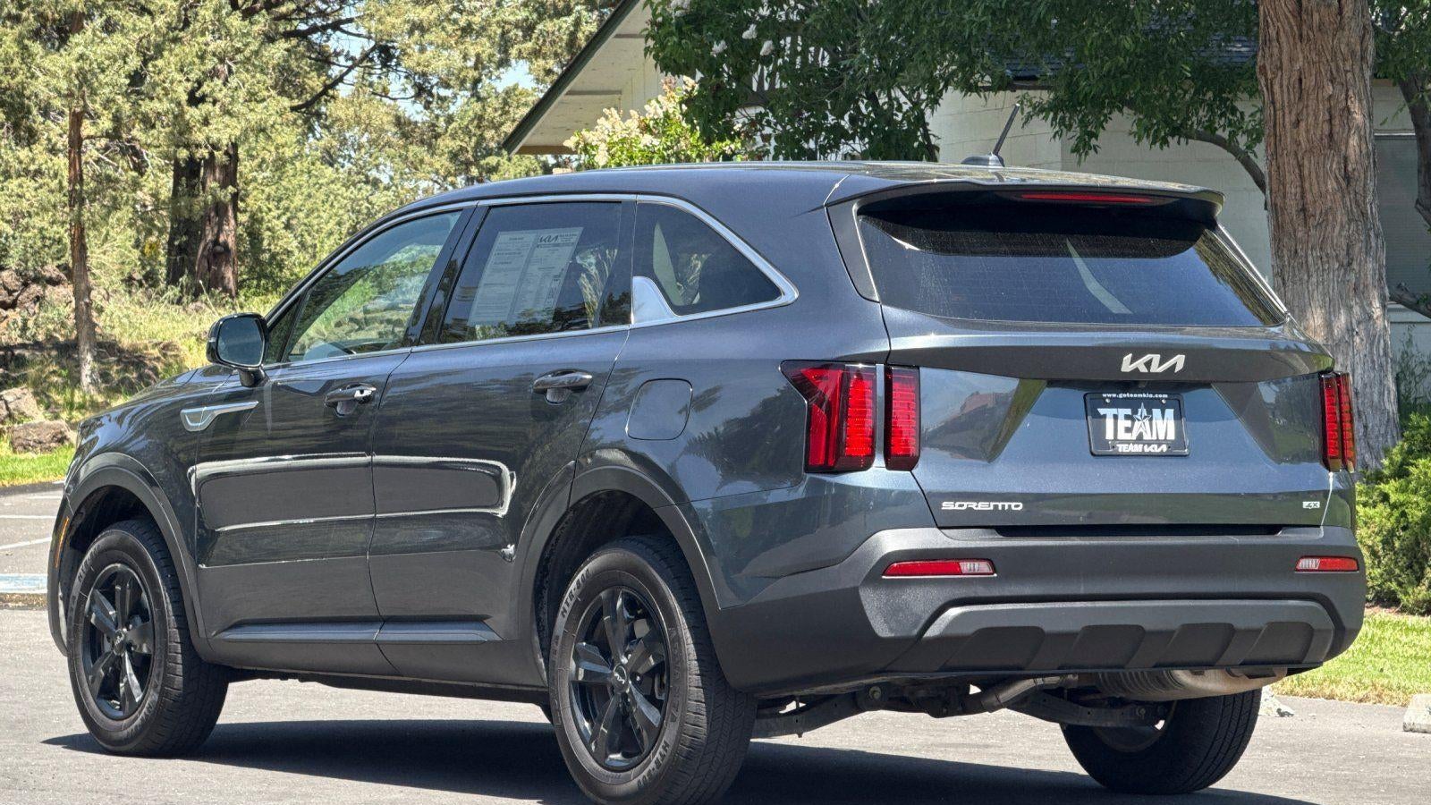 2023 Kia Sorento LX