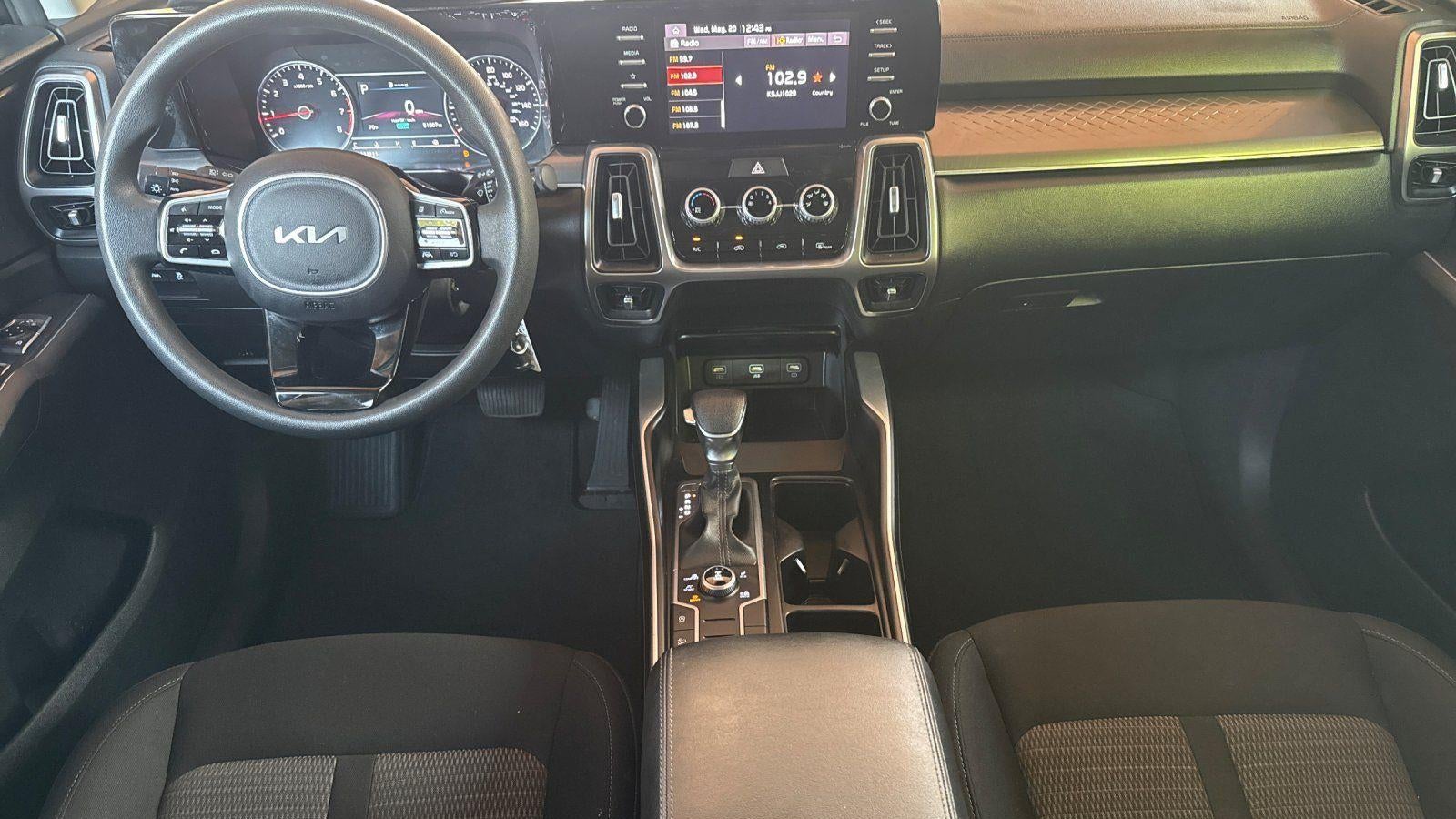 2023 Kia Sorento LX