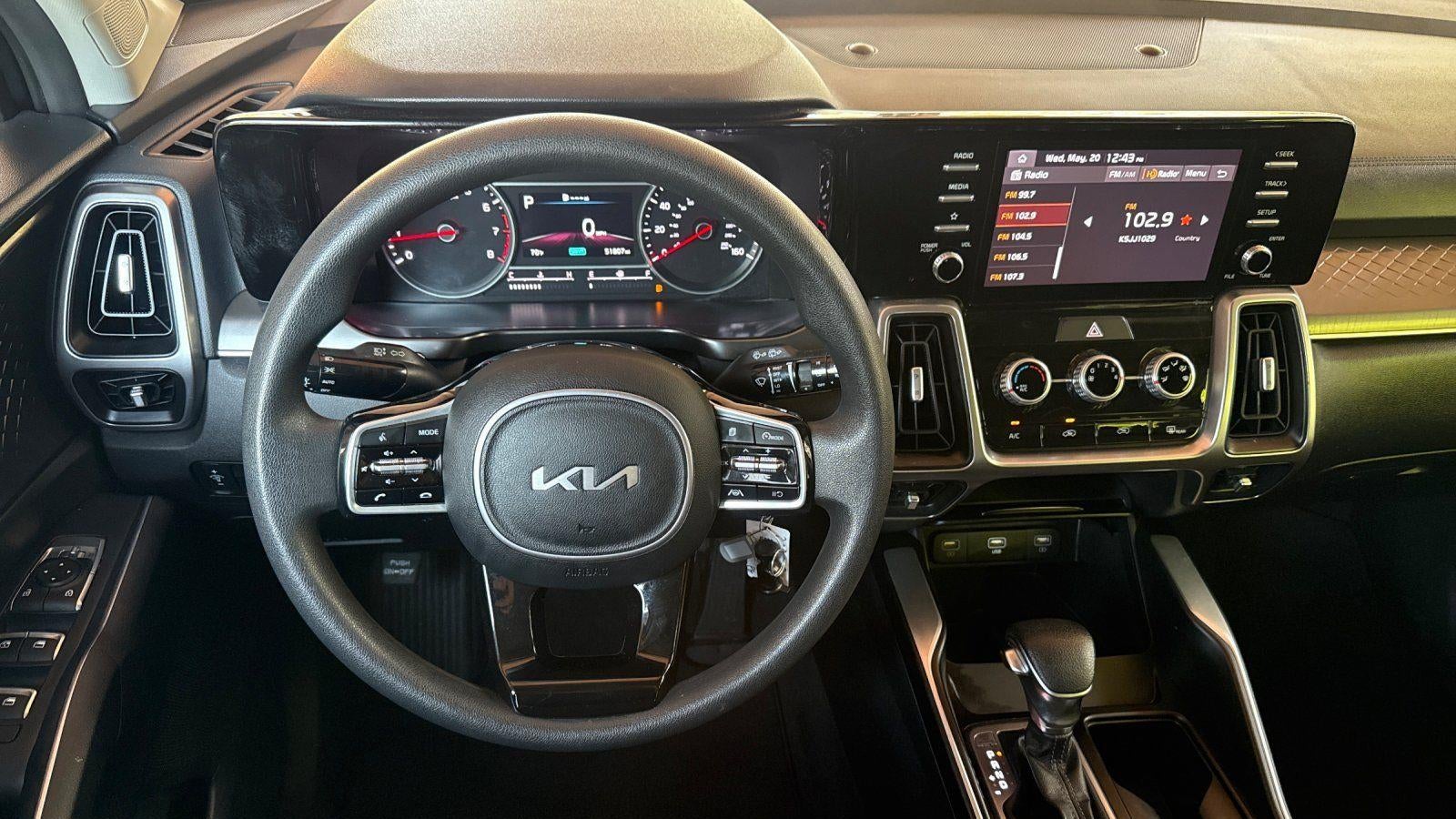 2023 Kia Sorento LX