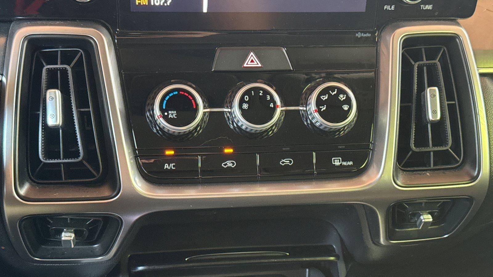 2023 Kia Sorento LX