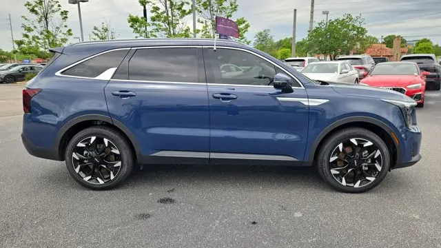 2025 Kia Sorento EX