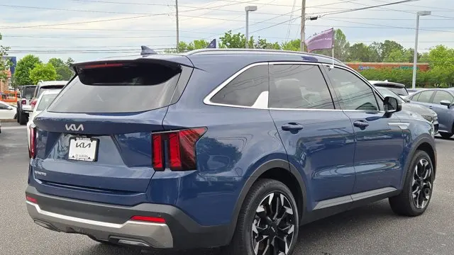 2025 Kia Sorento EX
