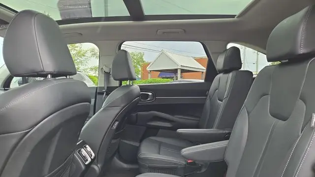 2025 Kia Sorento EX