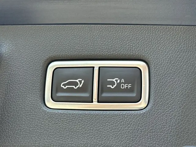 2025 Kia Sorento - $28,999