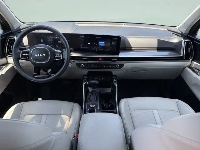 2025 Kia Sorento - $28,999