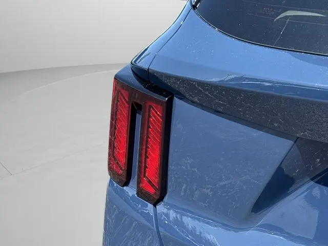 2025 Kia Sorento - $28,999