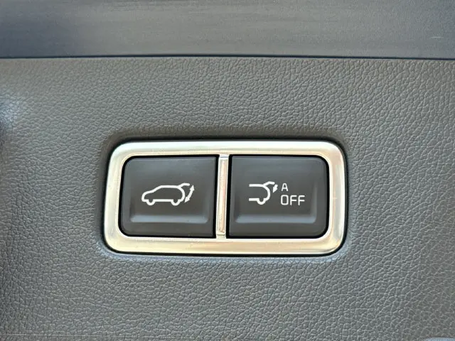 2025 Kia Sorento - $28,999