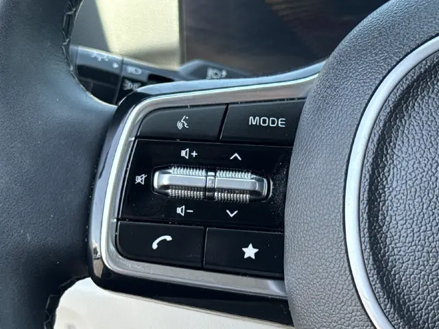 2025 Kia Sorento - $28,999