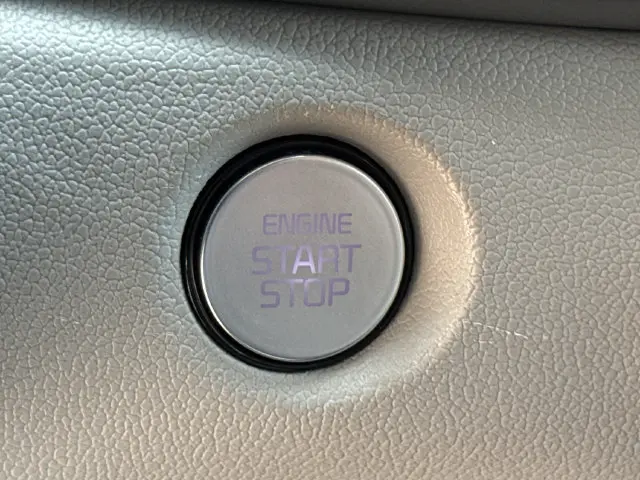 2025 Kia Sorento - $28,999