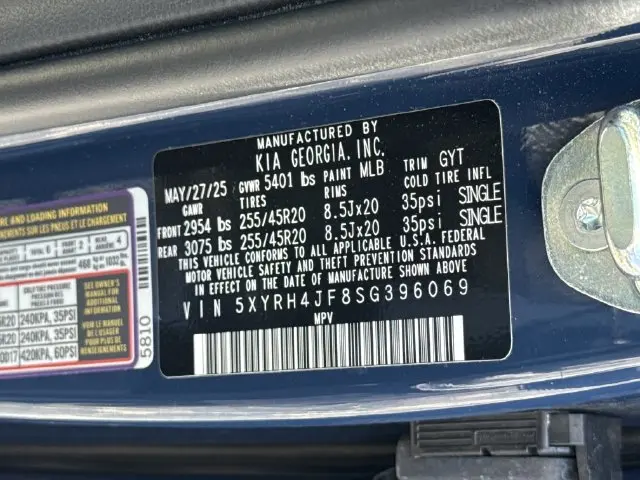 2025 Kia Sorento - $28,999