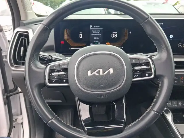 2025 Kia Sorento - $28,990