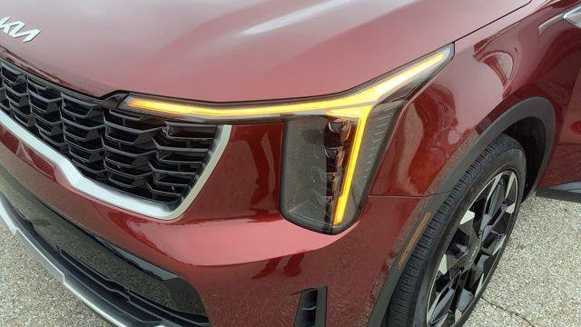 2024 Kia Sorento EX