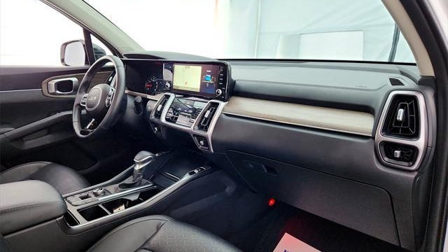 2023 Kia Sorento EX