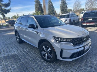 2023 Kia Sorento with Wolf Gray Exterior