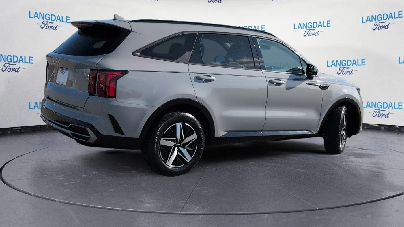 2023 Kia Sorento EX