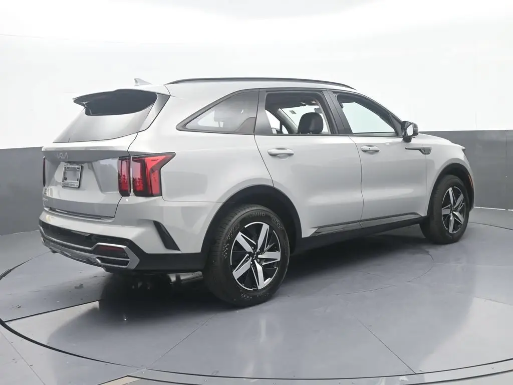 2023 Kia Sorento - $23,991