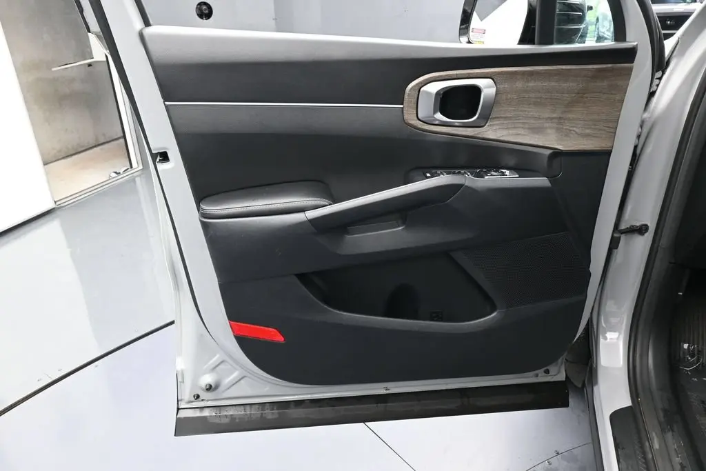 2023 Kia Sorento - $23,991
