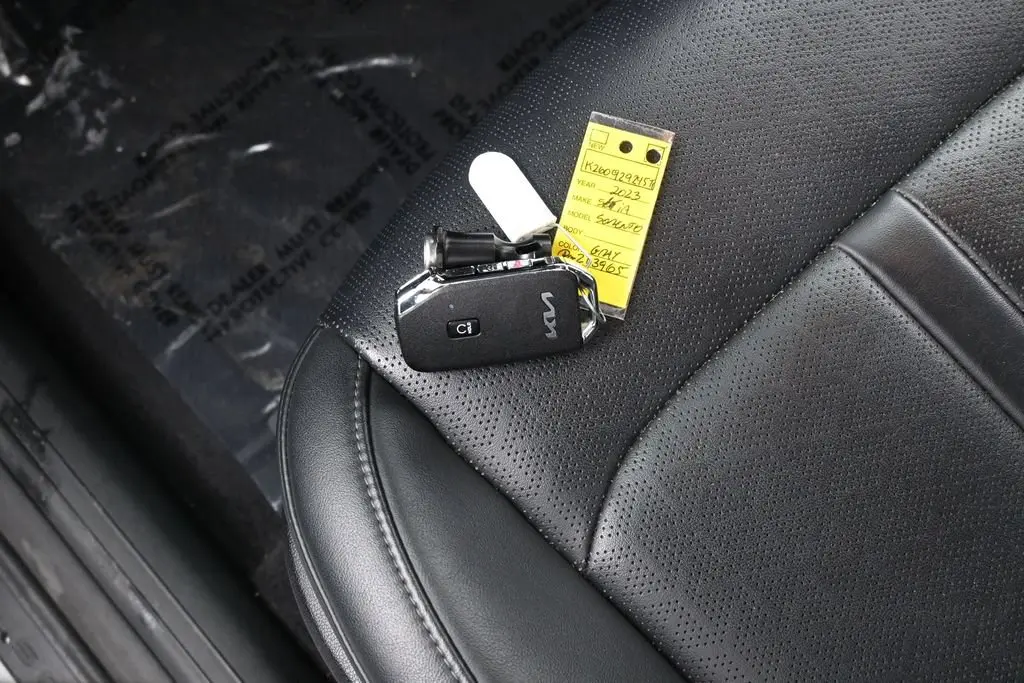 2023 Kia Sorento - $23,991