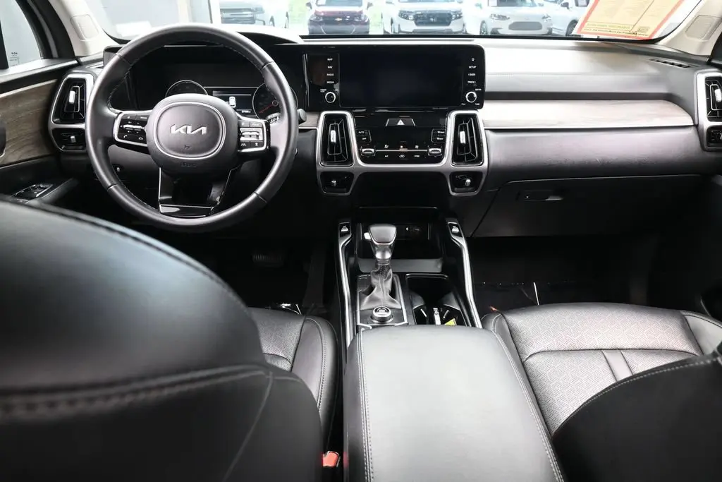 2023 Kia Sorento - $23,991