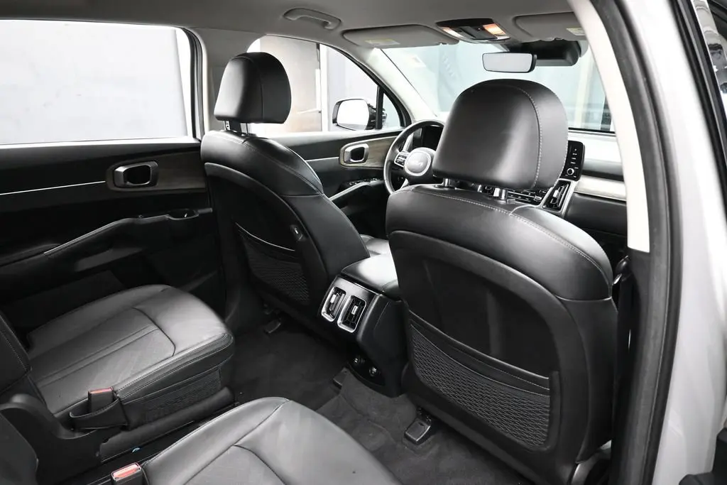 2023 Kia Sorento - $23,991