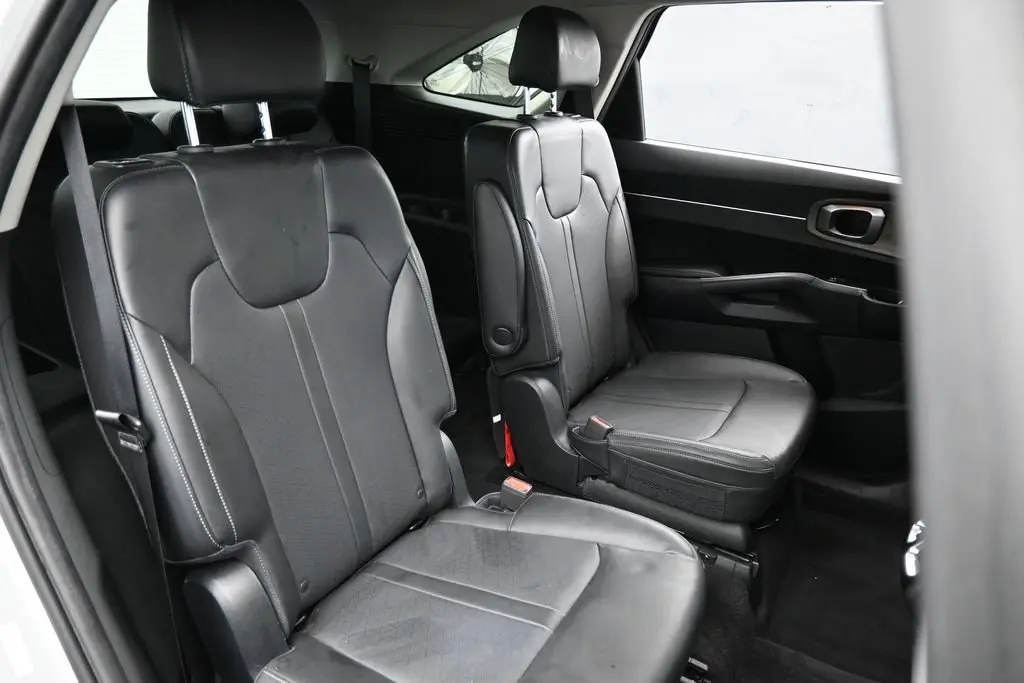 2023 Kia Sorento - $23,991