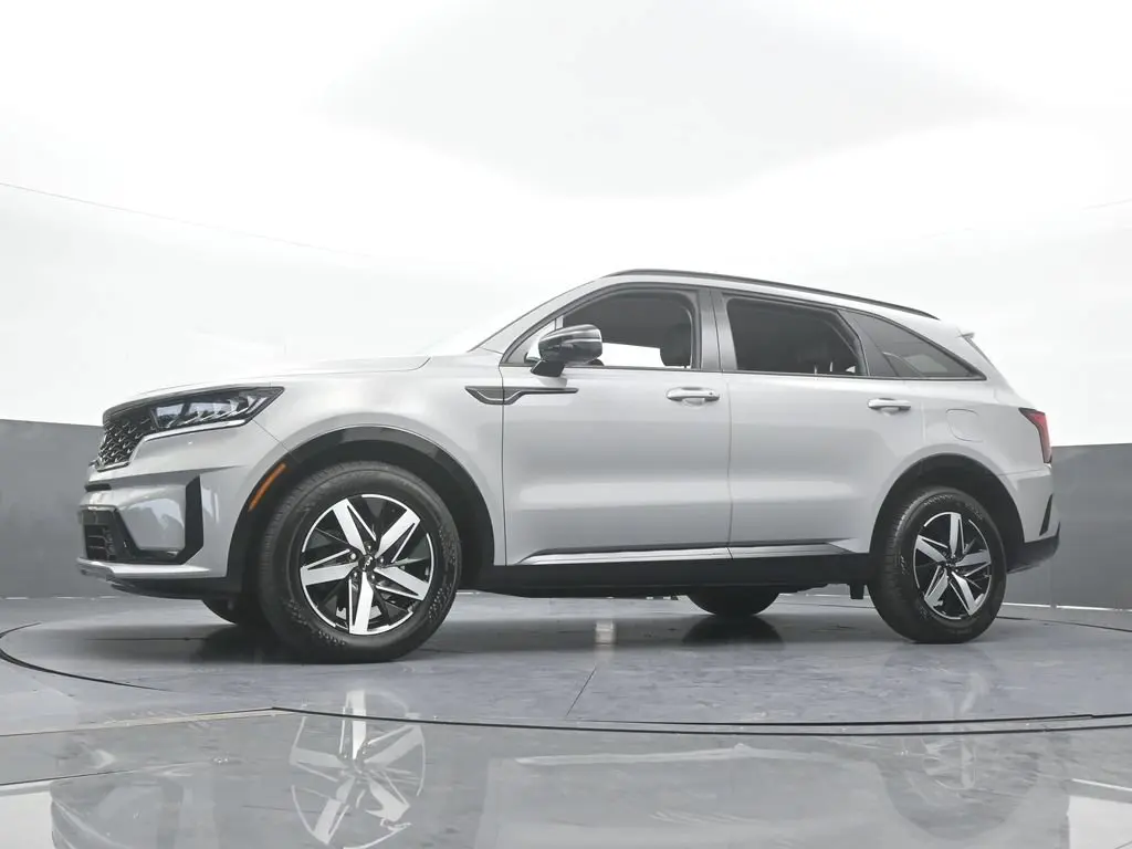 2023 Kia Sorento - $23,991