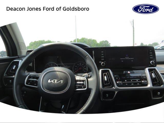 2022 Kia Sorento - $26,934