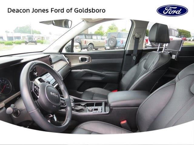 2022 Kia Sorento - $26,934
