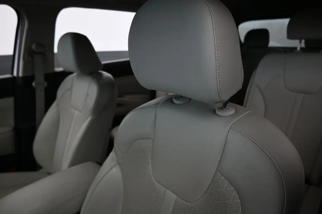2023 Kia Sorento - $22,571