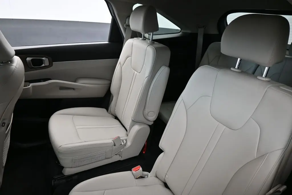 2023 Kia Sorento - $22,571