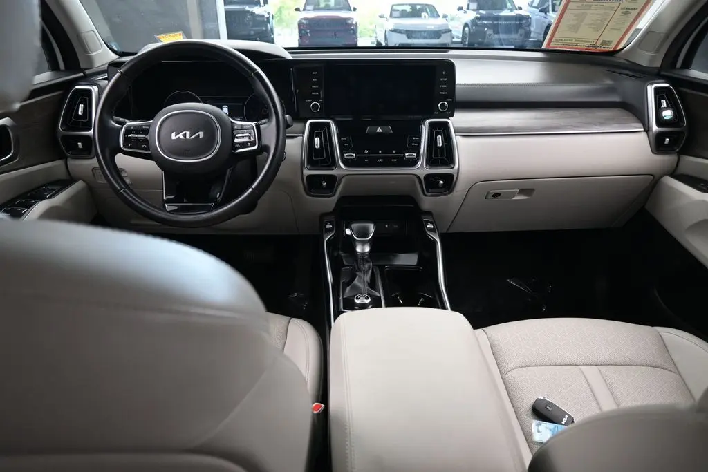 2023 Kia Sorento - $22,571