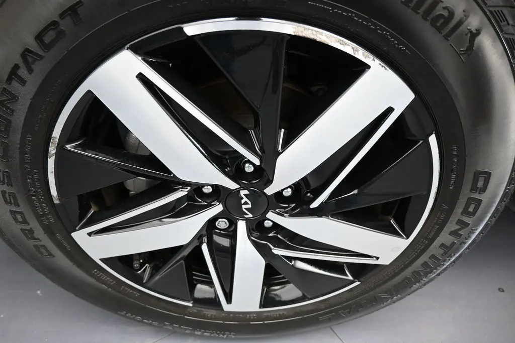 2023 Kia Sorento - $22,571
