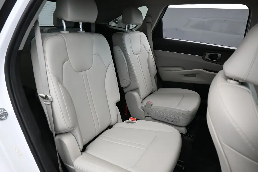 2023 Kia Sorento - $22,571