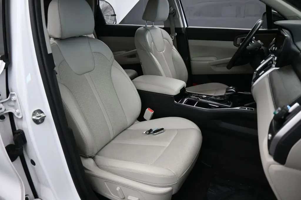 2023 Kia Sorento - $22,571