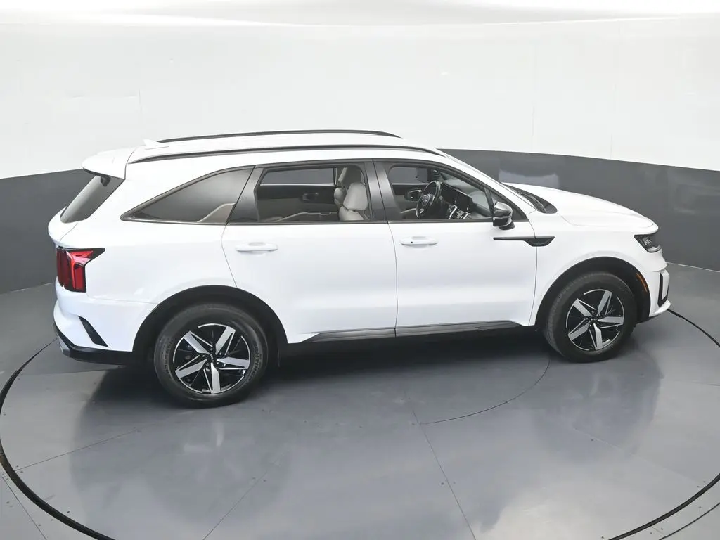 2023 Kia Sorento - $22,571
