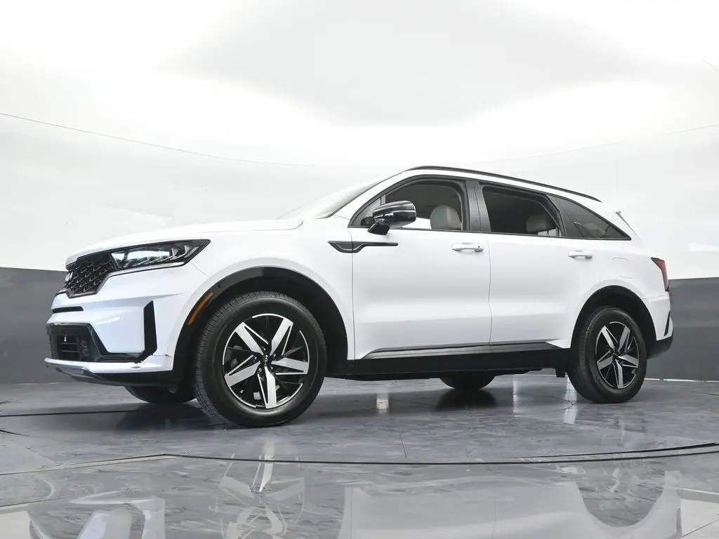 2023 Kia Sorento - $22,571