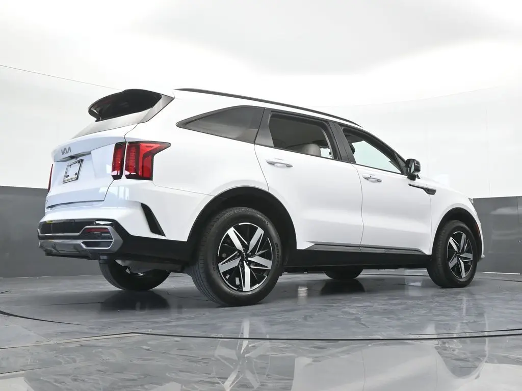 2023 Kia Sorento - $22,571
