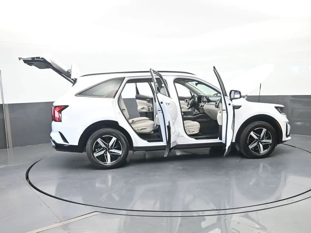 2023 Kia Sorento - $22,571