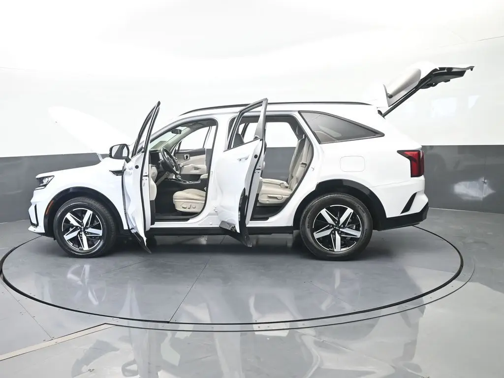 2023 Kia Sorento - $22,571