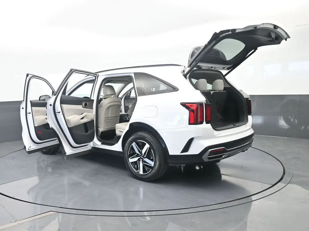 2023 Kia Sorento - $22,571