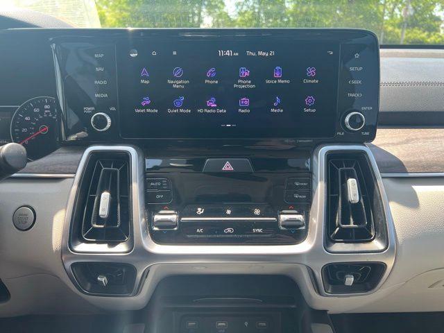 2022 Kia Sorento - $25,390