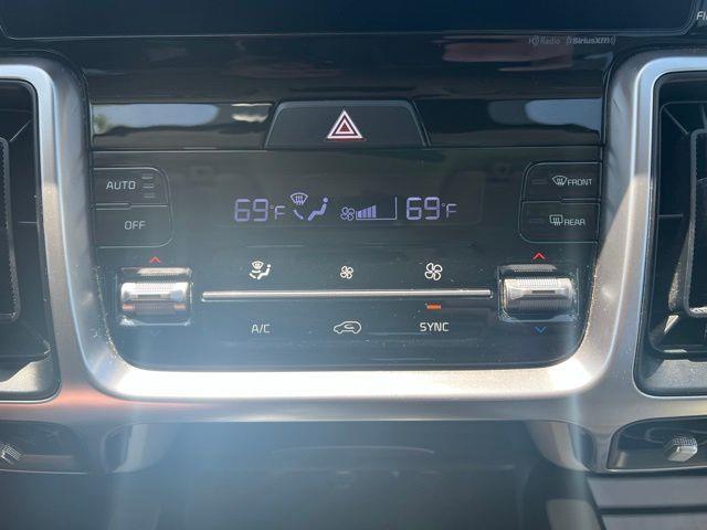 2022 Kia Sorento - $25,390